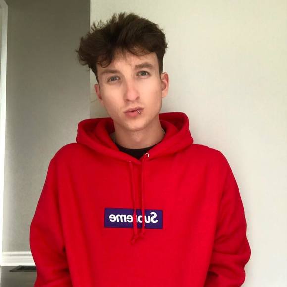 Meet your Posher, Justin - Picture 1 of 1